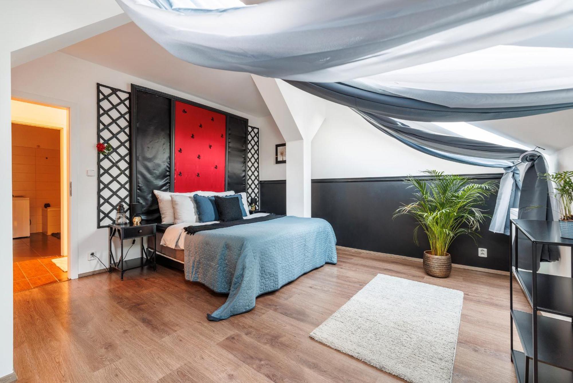 Spacious Flat & Parking Possibility, 3 Stops To Wenceslav Square Prague Extérieur photo