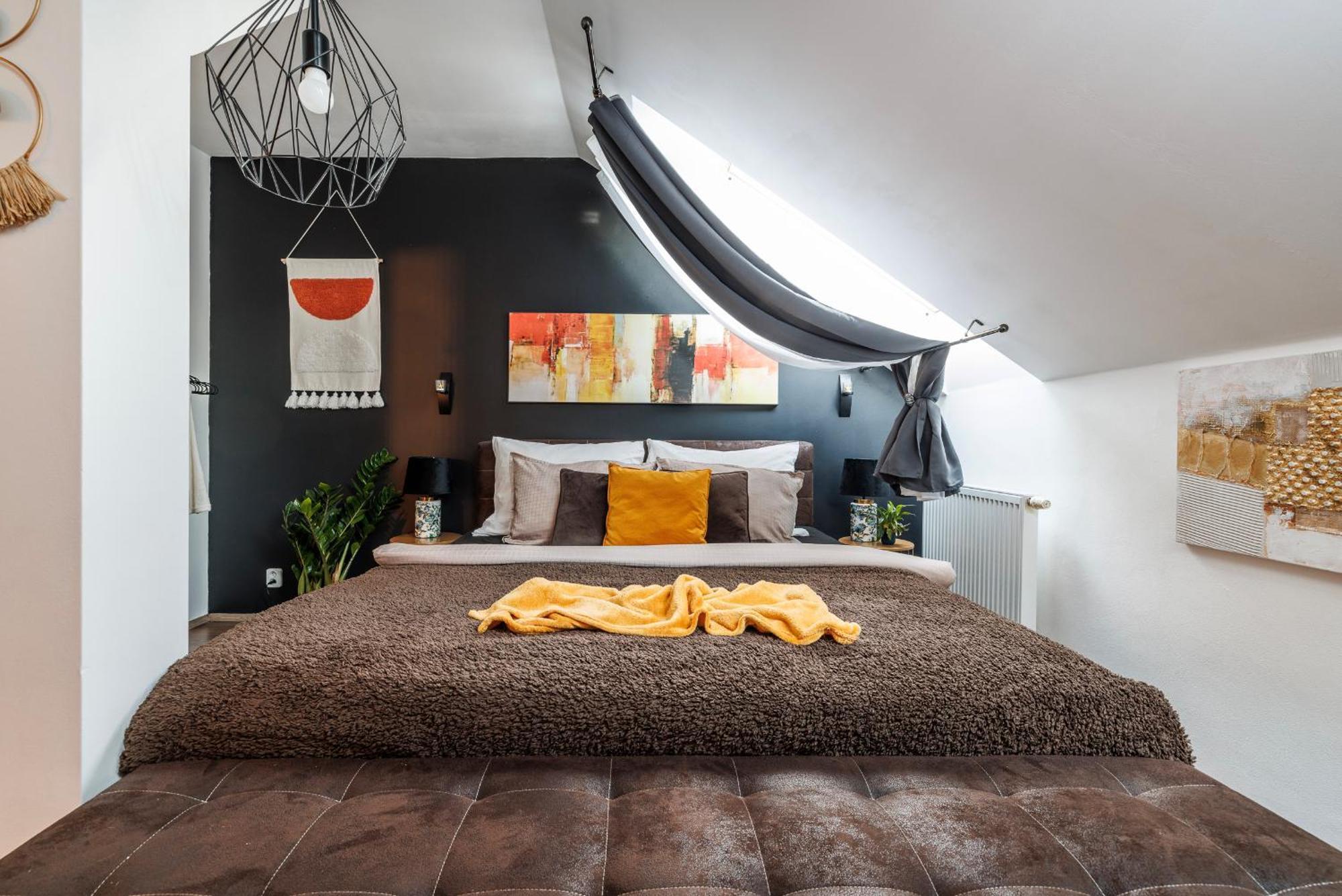 Spacious Flat & Parking Possibility, 3 Stops To Wenceslav Square Prague Extérieur photo